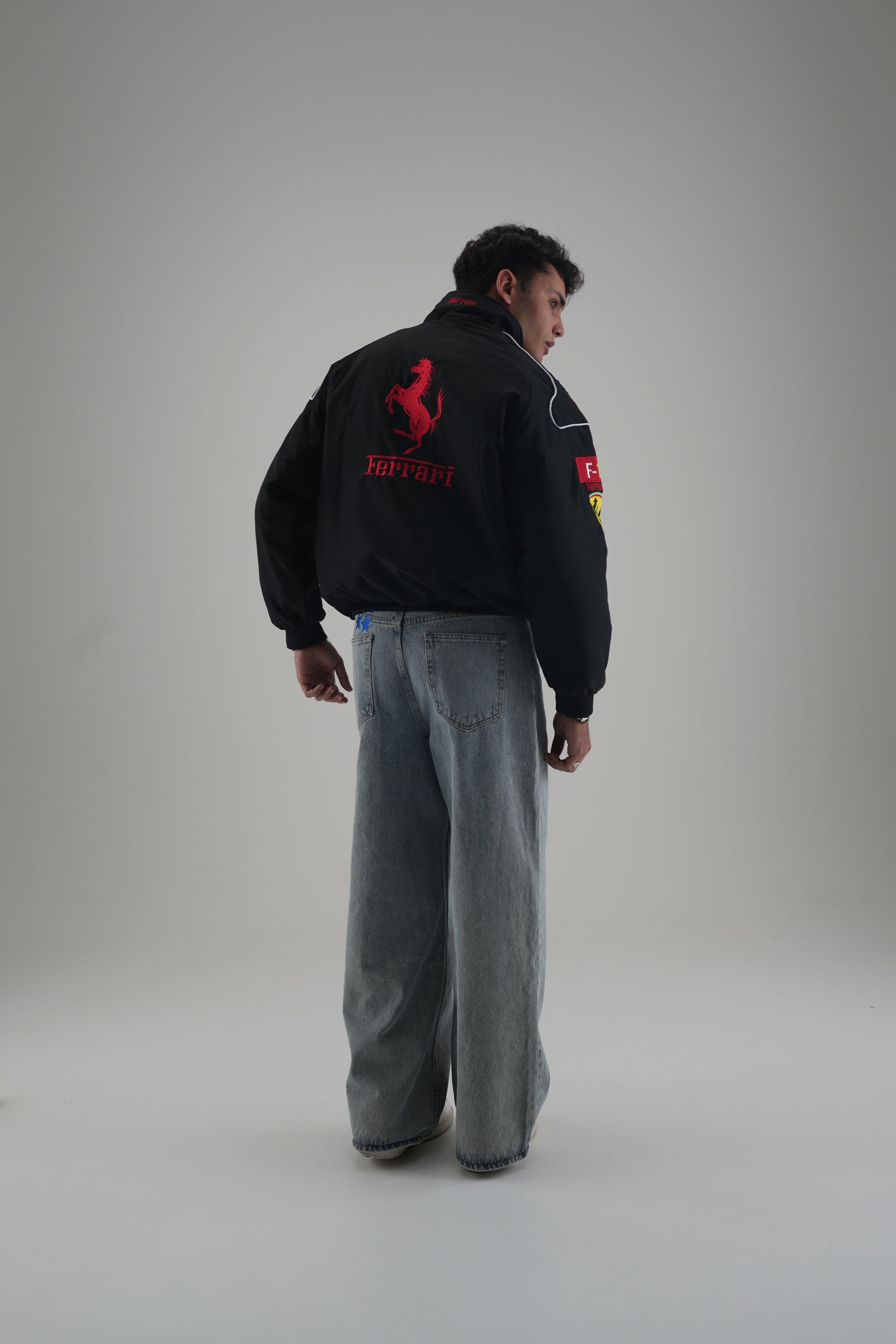 Ferrari F1 Vintage-Rennjacke – Black Edition