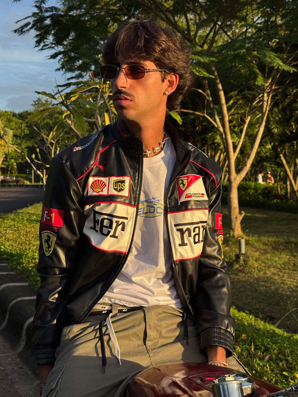 Ferrari F1 Vintage Lederjacke – White Edition